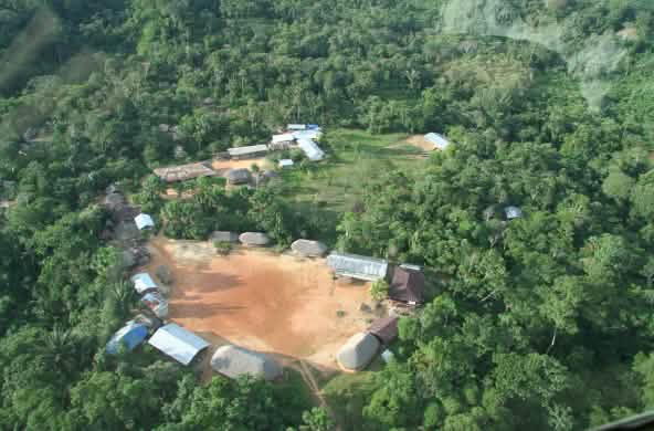 Comunidad indígena de Sarayaku en la Amazonía de Ecuador