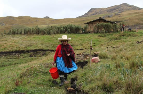 Máxima Acuña en su predio