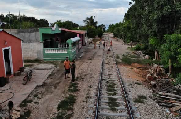 Via actual en uno de los lugares por donde pasará la via del Tren Maya