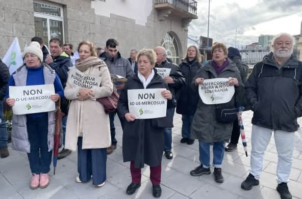 Agricultoras y agricultores protestan en galicia contra el acuerdo UE Mercosur