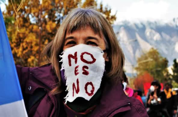 Marcha contra la minería en Esquel, Argentina, el 2 de mayo de 2020