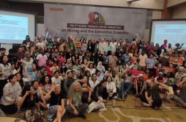 Grupo participante en el Foro Social Temático sobre Minería y Economía Extractiva en Semarang, enre el 17 y el 20 de Octubre de 2023