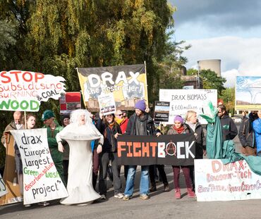 Protesta contra la planta de biomasa de Drax en el Reino Unido