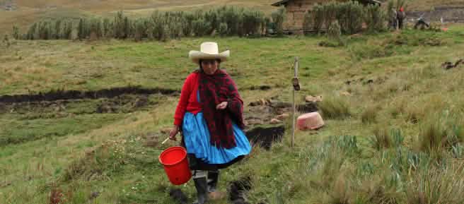 Máxima Acuña en su predio