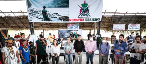 Jueces y juezas de la Corte Constitucional del Ecuador visitaron el 15 de Noviembre de 2021 la comunidad indígena A'i Cofan de Sinangoe para llevar a cabo una audiencia