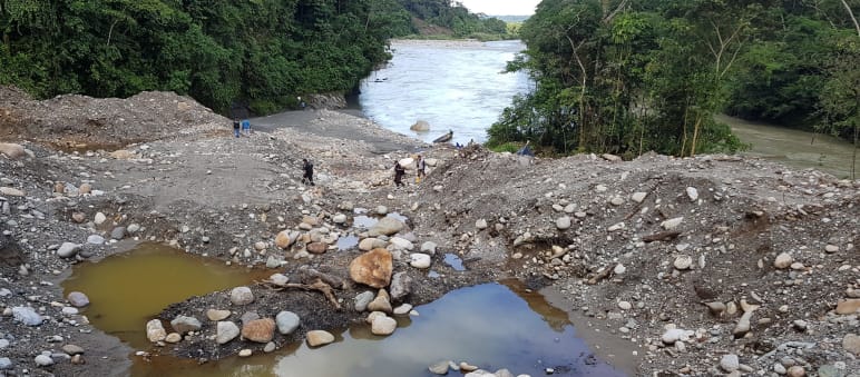Territorio A'i Cofán afectado por actividades mineras