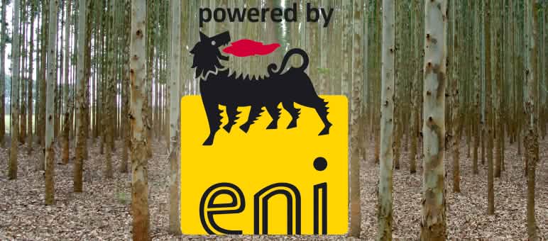 Earth Riot, Salviamo la Foresta, Zeroenergy Veneto y Antispecisti Pratesi juntos en Marghera Collage: plantación de eucalipto con el logo de ENI