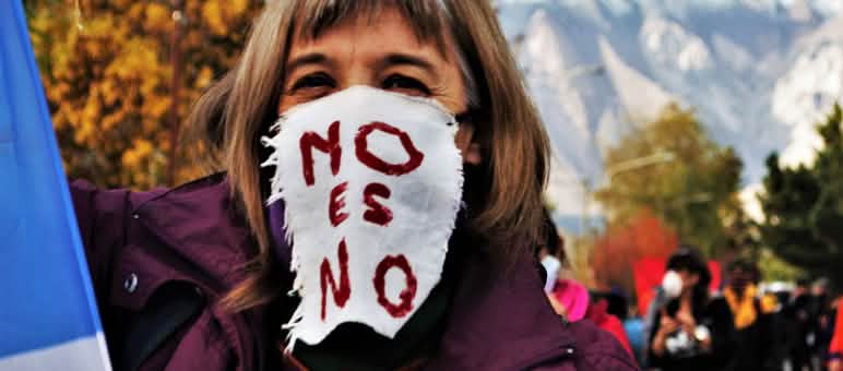 Marcha contra la minería en Esquel, Argentina, el 2 de mayo de 2020