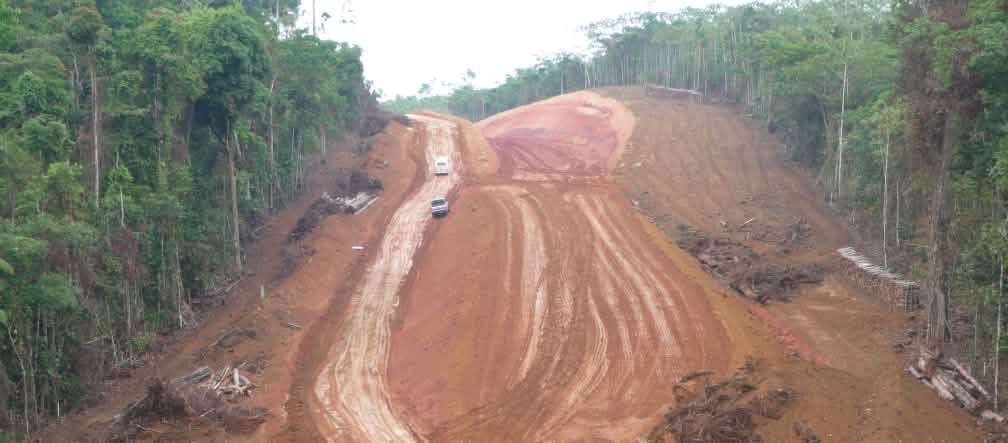 Tala de selva para construcción de represa hidroeléctrica Belo Monte Deforestación de la selva amazónica de Brasil