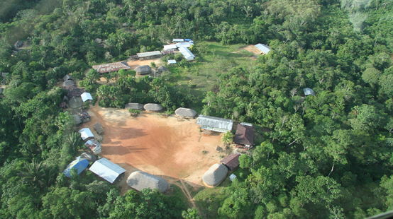 Comunidad indígena de Sarayaku en la Amazonía de Ecuador