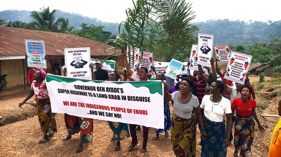Indígenas Ekuri se manifiestan contra la construcción de una autopista