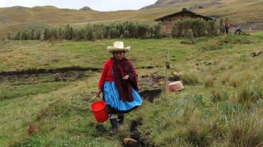 Máxima Acuña en su predio
