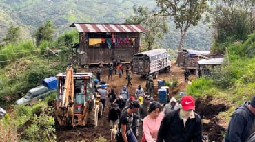 Caos en las comunidades de La Merced de Buenos Aires, Imbabura, Ecuador, a raíz de la invasión minera