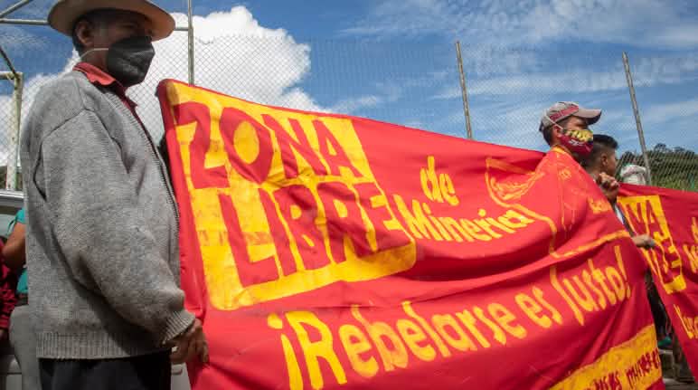 La Merced de Buenos Aires quiere estar libre de minería Protesta contra la minería en La Merced de Buenos Aires, Ecuador