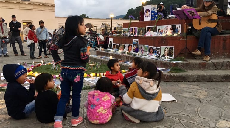 Acto en memoria de Berta Cáceres, a seis años de su siembra, en San Cristóbal de las Casas (México)
