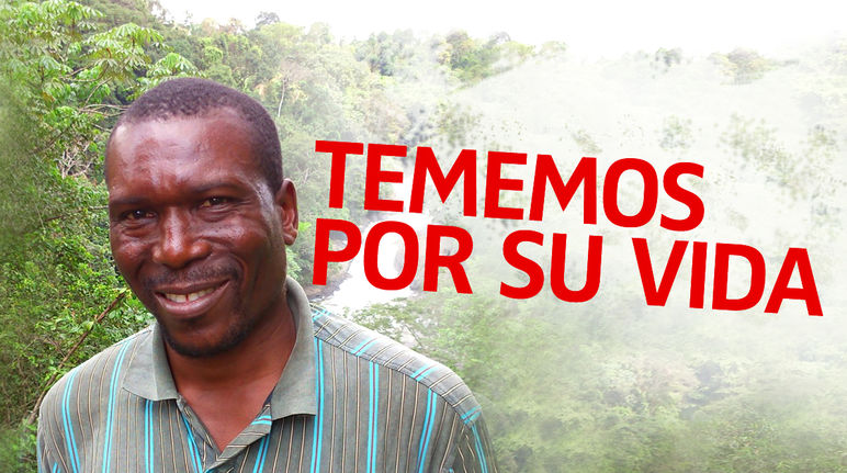 Nasako Besingi con texto "Tememos por su vida"