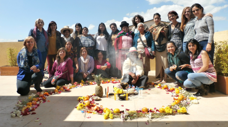Grupo de mujeres de la Red Latinoamericana de Mujeres Defensoras de Derechos Sociales y Ambientales