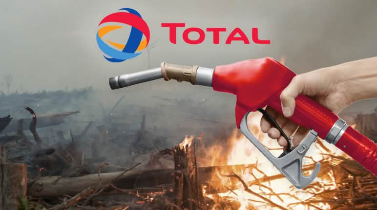 Lavado de imagen Total Foto de tala y quema con el logo de la empresa Total superpuesto