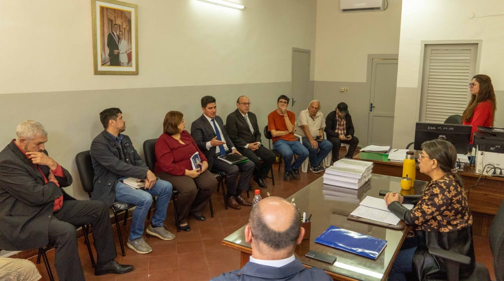 Delegación de representantes de organizaciones ambientales, de derechos humanos y senadores llevan a cabo una Audiencia y entrega de firmas de la petición "Vida y territorio para el Pueblo indígena Manjui en Paraguay"