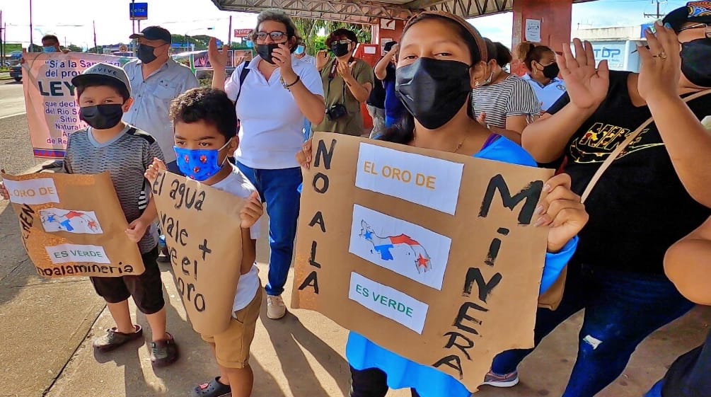 Protesta en contra de la minería en Panamá, durante la pandemia de Covid 19