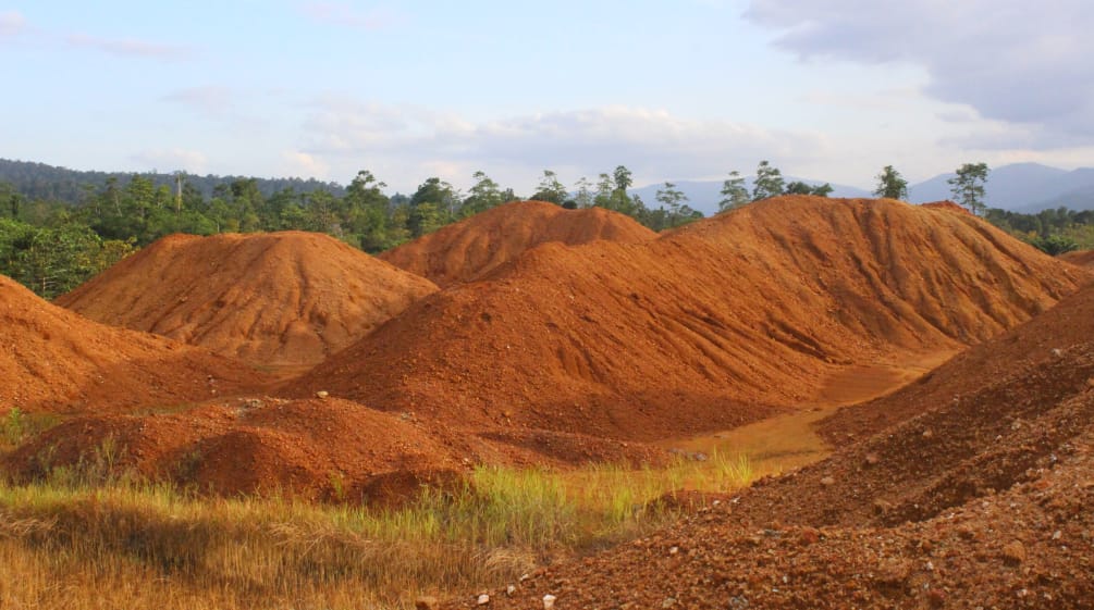 Extracción de níquel en zona protegida en Morowali, en Sulawesi.