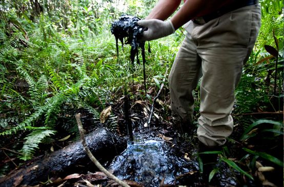 Derrame de petroleo en la selva