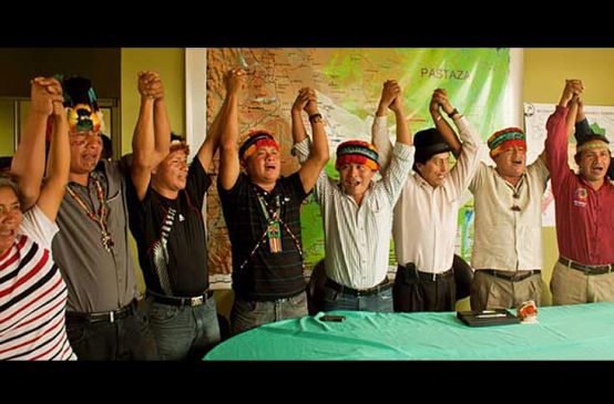 Indigenas contra la explotación petrolera