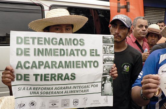 Campesinos reivindican acceso a la tierra