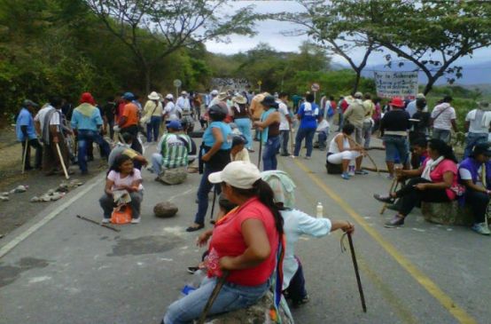 Protesta en contra de la represa el Quimbo
