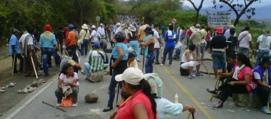 Protesta en contra de la represa el Quimbo