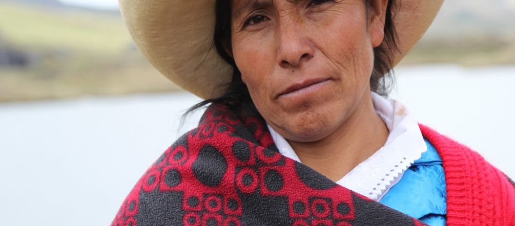 Máxima Acuña, defensora de las lagunas Maxima Acuña en las lagunas de Cajamarca