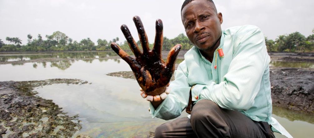Así se ve la contaminación petrolera de Shell en Nigeria Derrame de petróleo en el Delta del Níger