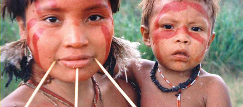 Yanomami es uno de los 240 pueblos indígenas de Brasil (Wikimedia/Cmacauley (CC BY-SA 3.0)) Indígenas Yanomami de Brasil