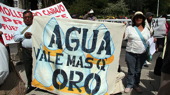 Protesta en Quito contra la minería contaminante