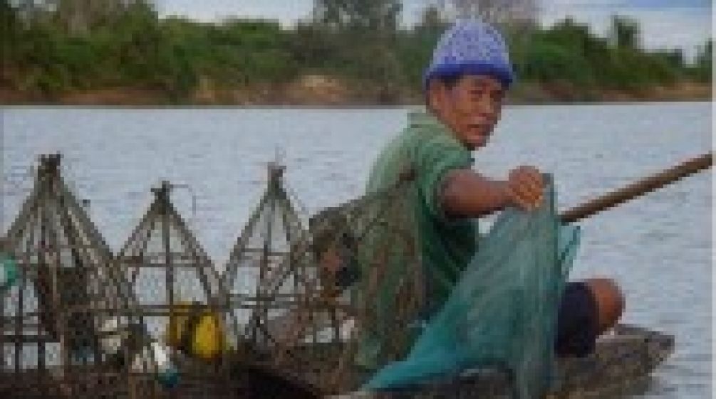 Pescando en el Mekong