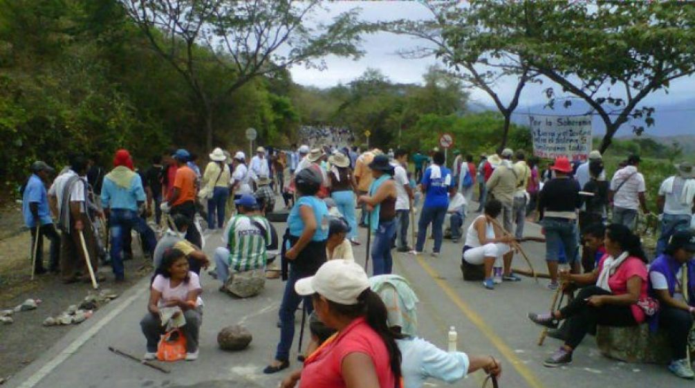 Protesta en contra de la represa el Quimbo